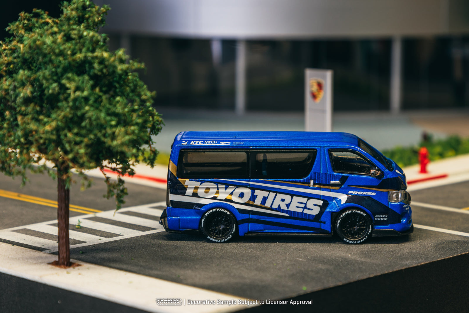 Tarmac Works 1/64 Toyota Hiace Widebody Toyo Tires Model Truck