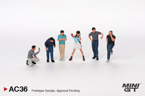 Load image into Gallery viewer, Mini GT 1/64 MGTAC36 Figurine: Car Enthusiasts Figure set
