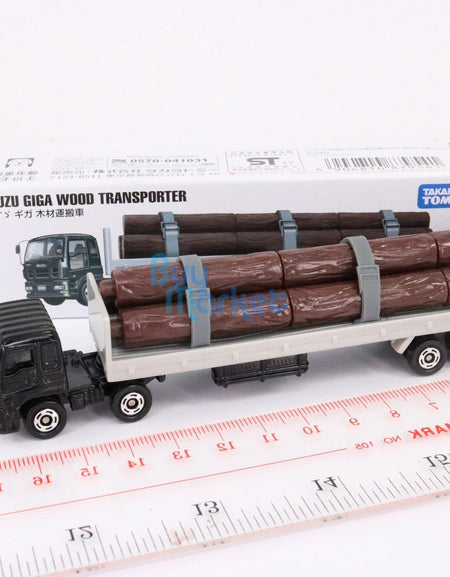 Takara Tomy TOMICA No.125 Long Isuzu Giga Wood Transporter Diecast Toy Car