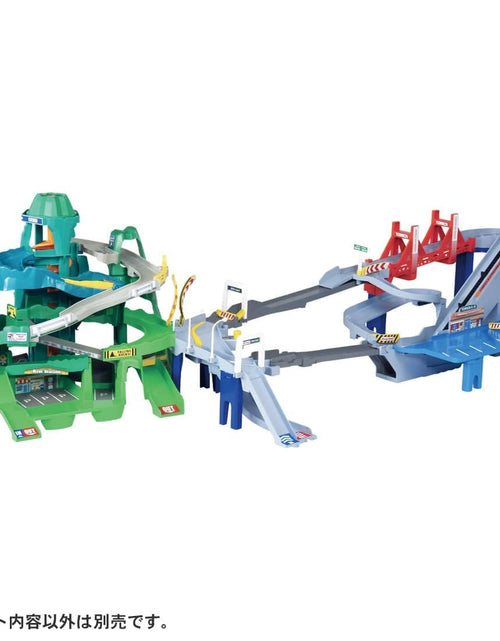Load image into Gallery viewer, TAKARA TOMY Tomica World The Course Grows! 2 Way Highway Playset (NO CARS)
