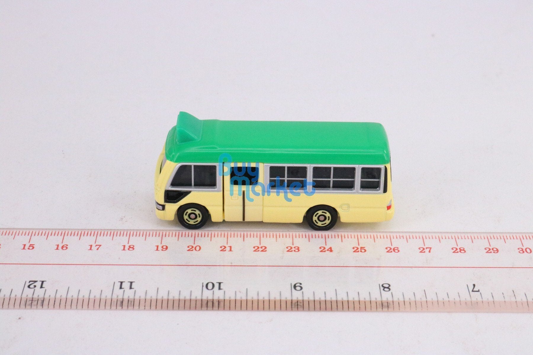Takara Tomy TOMICA Hong Kong Minibus Toyota COASTER Green Scale 1/89 Diecast car