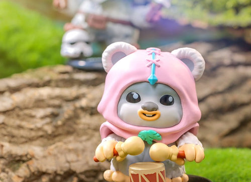 Load image into Gallery viewer, Hot Toys Star Wars Ewoks Cosbi Bobble-Head Collection Figure Set (Set of 8)
