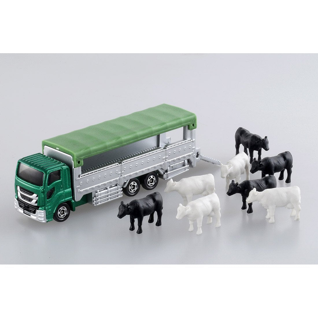 Takara Tomy TOMICA No.139 Long Cattle Transporter vehicle with Cows Japan