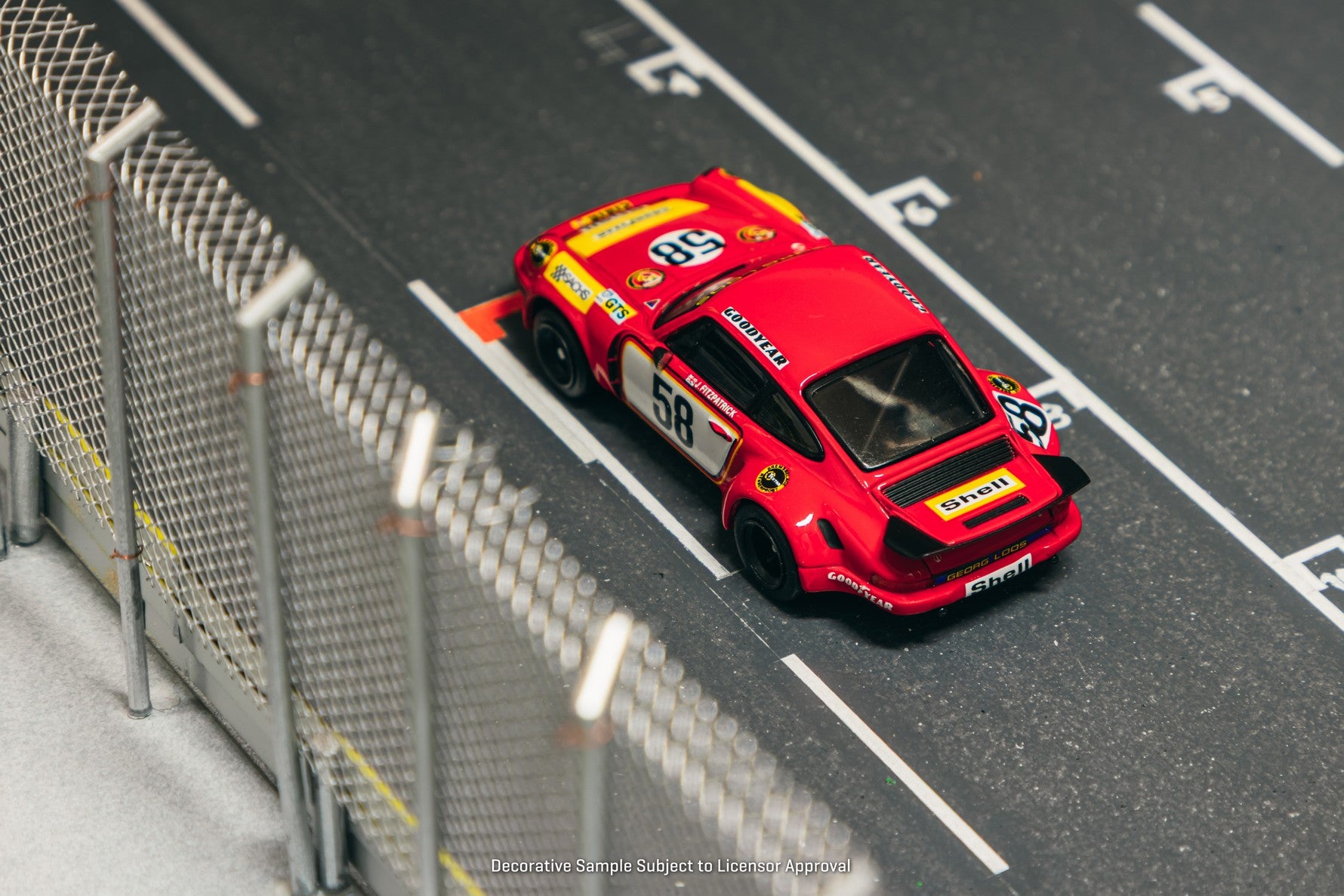 (Pre-order) Tarmac Works 1/64 Porsche 911 Carrera RSR 3.0 24h Le Mans 1975 #58