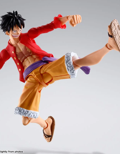 Load image into Gallery viewer, Bandai Tamashii S.H.Figuarts Monkey D. Luffy Onigashima Uchiiri Action Figure
