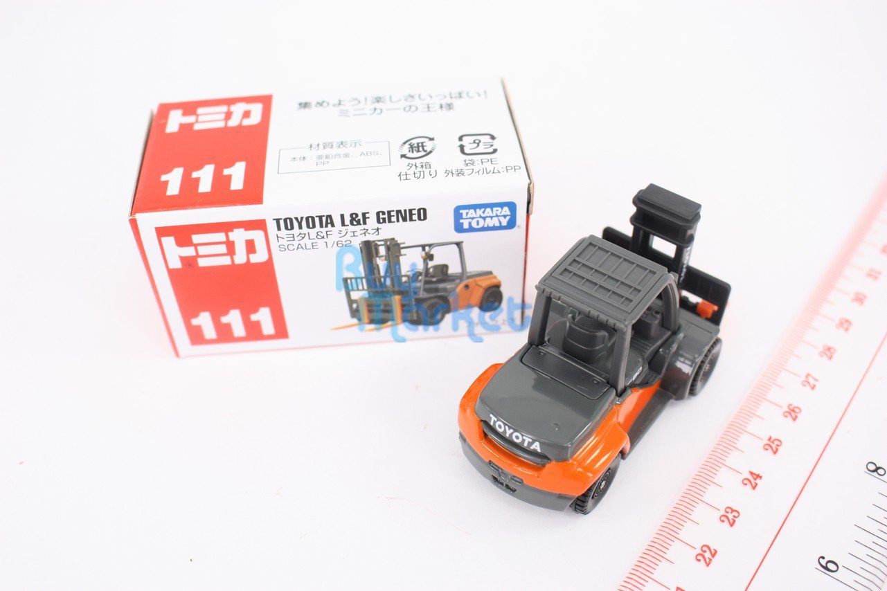Takara Tomy Tomica #111 Toyota L and F Geneo Stacker 1/62 Diecast Toy Car