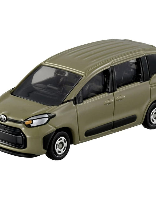 Load image into Gallery viewer, Takara Tomy Tomica Die-cast Car - Scale 1:63 NO.016 Toyota Sienta
