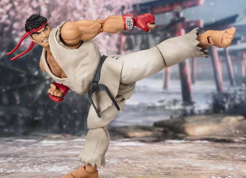 Load image into Gallery viewer, Bandai Tamashii S.H.Figuarts Street Fighter RYU Outfit 2 Figure

