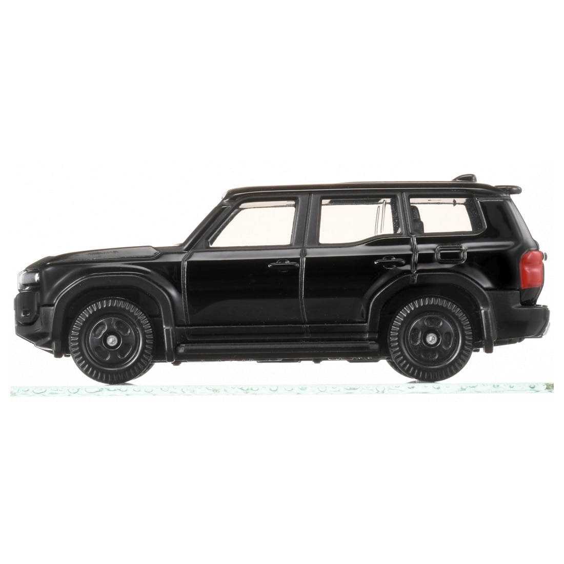 Takara Tomy Tomica 1:66 No.17 Toyota Land Cruiser 250 (1st) Diecast Model Car
