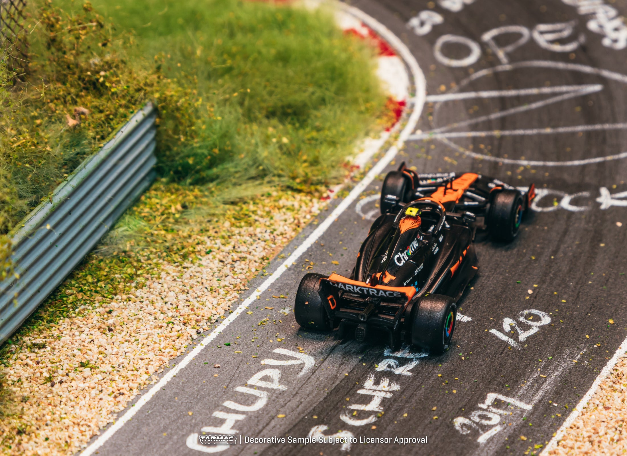 (Pre-order)Tarmac Works 1/64 McLaren MCL60 Japanese Grand Prix 2023 Lando Norris