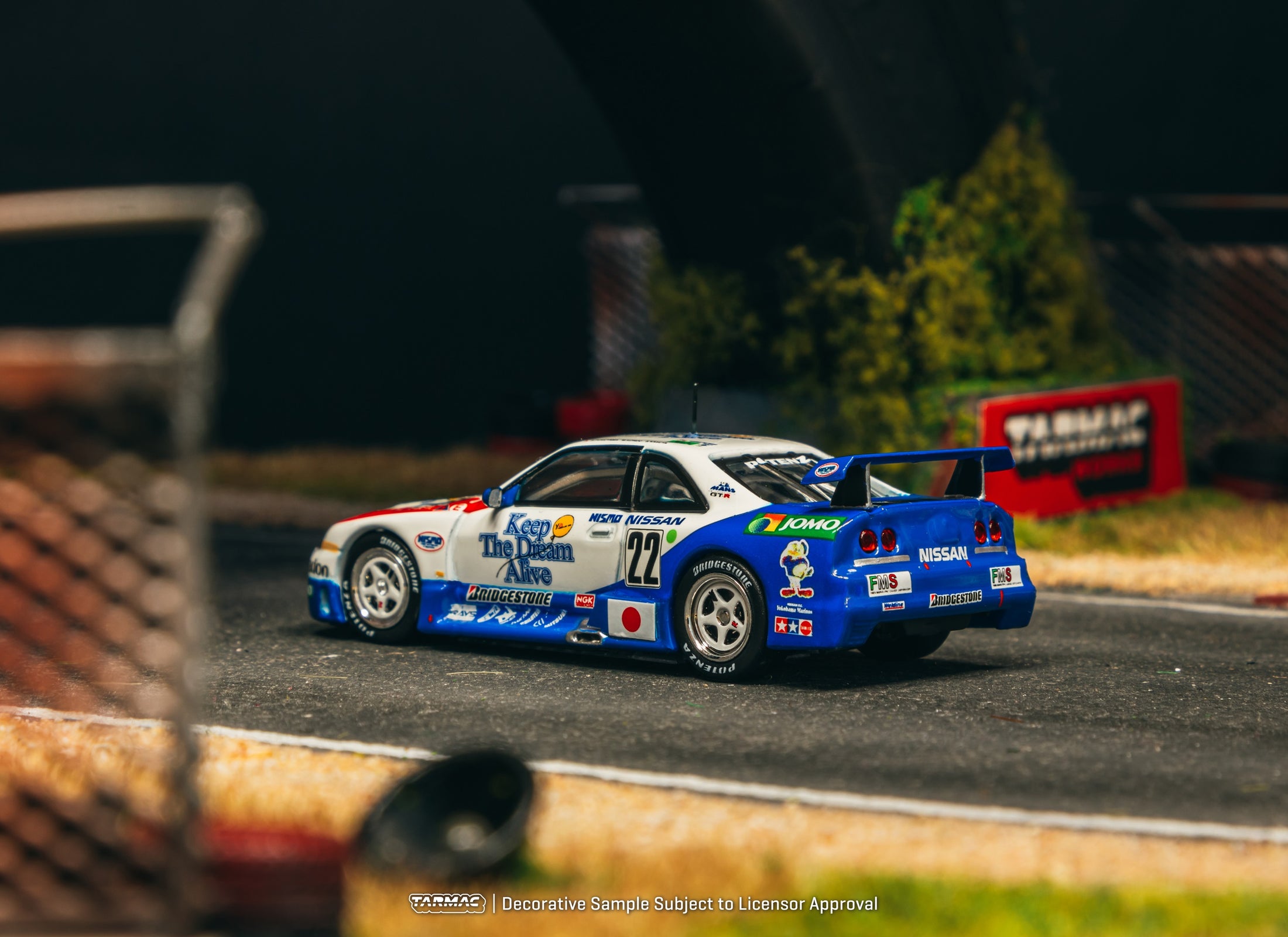 Tarmac Works 1/64 Nissan NISMO GT-R LM 24h of Le Mans 1995 Model