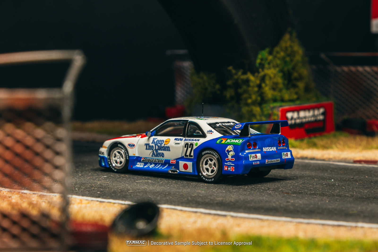 Tarmac Works 1/64 Nissan NISMO GT-R LM 24h of Le Mans 1995 Model