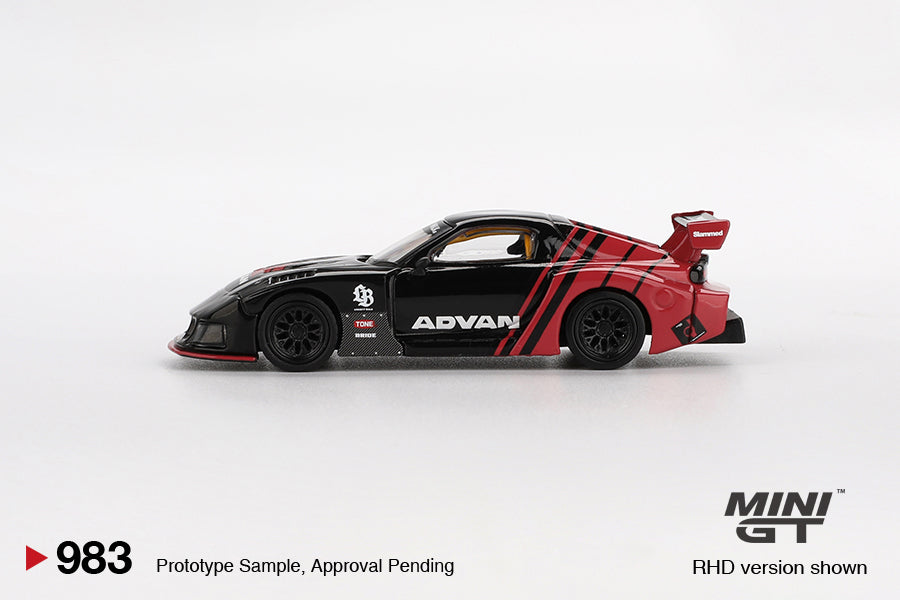 Mini GT #983 Mazda RX-7 LB-Super Silhouette Advan RHD Model Car