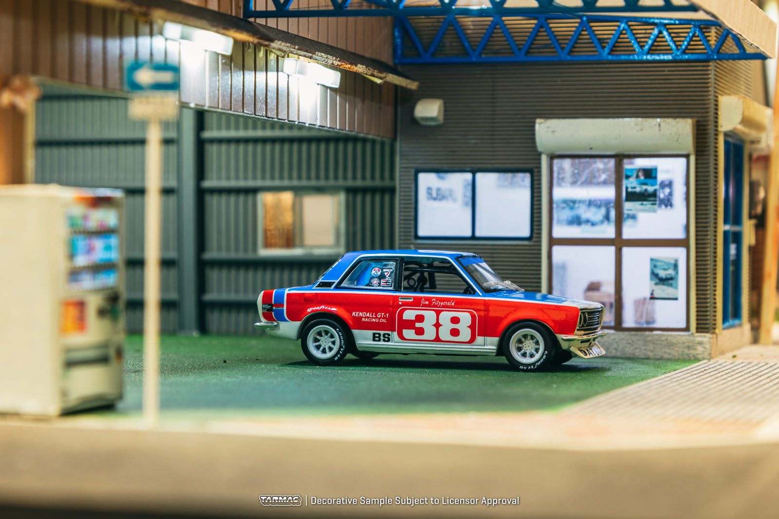 Tarmac Works 1/64 Datsun 510  SCCA National Championship 1973 Model