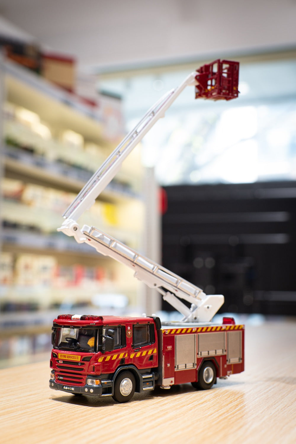 Tiny City Die-cast Model Car - Scania HKFSD Hydraulic Platform (F2315)