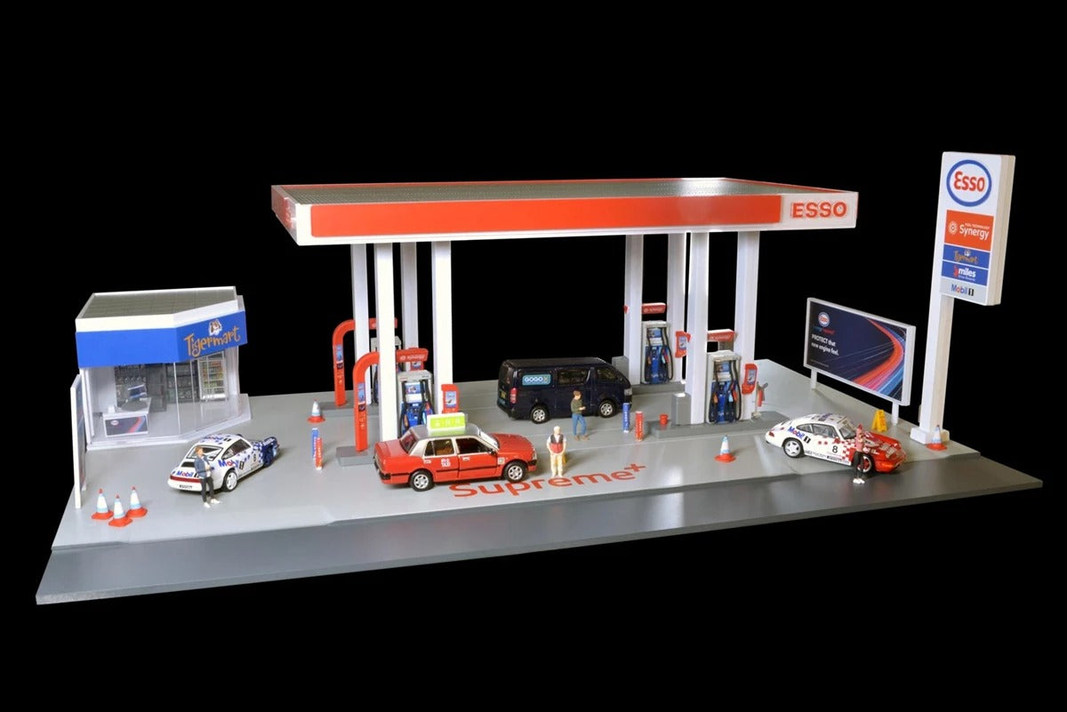 Tiny City Hong Kong Bd30 1/64 ESSO Gas Station Petrol Model Diorama