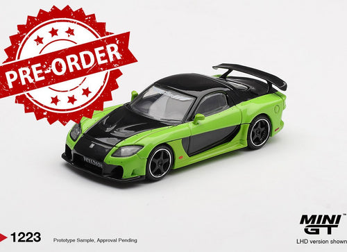Load image into Gallery viewer, (Pre-order) MINI GT #1223 Mazda RX-7 VeilSide Fortune7 Green RHD Diecast Car
