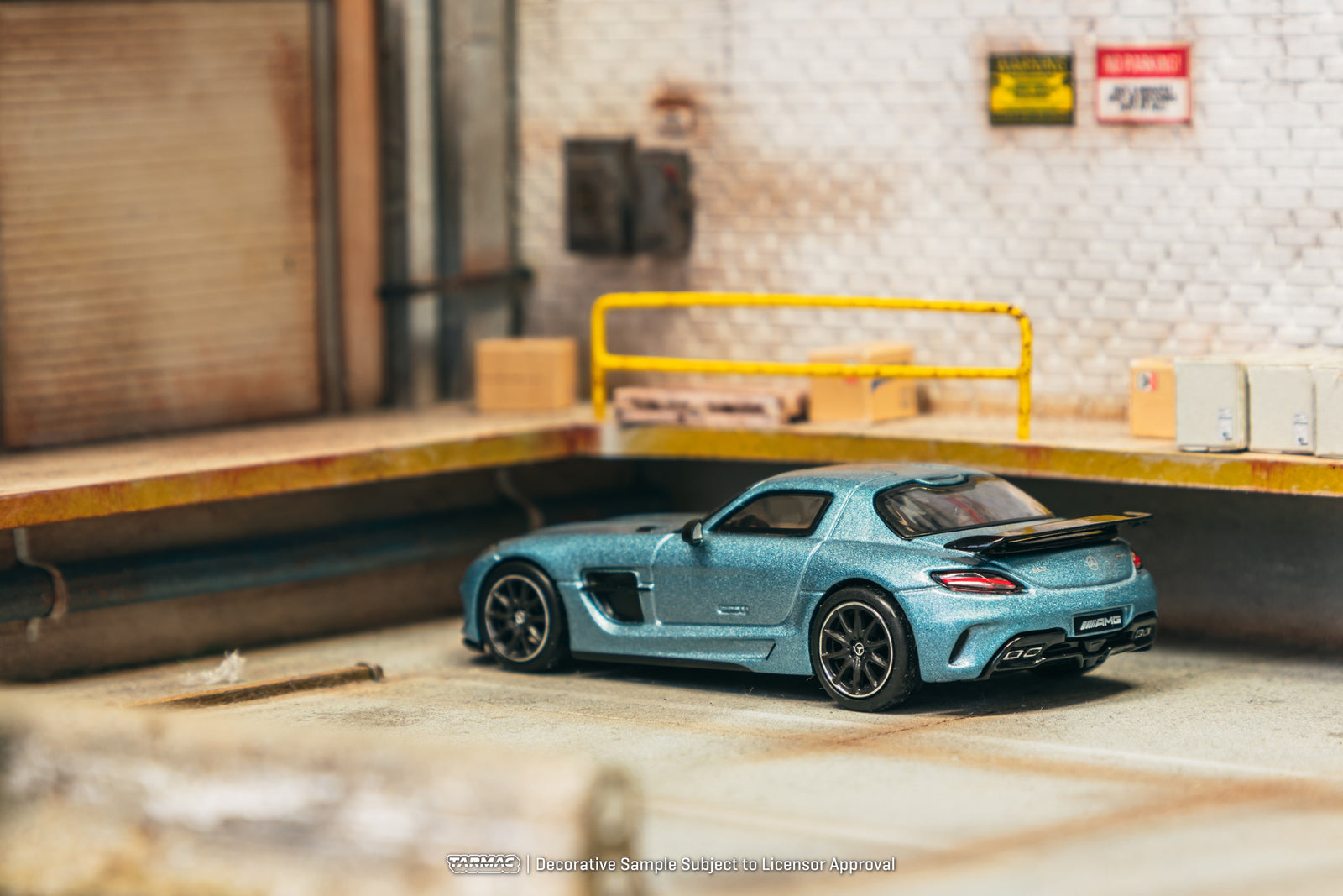 Tarmac Works 1/64 Mercedes-Benz SLS AMG Coupé Black Series Matte Blue