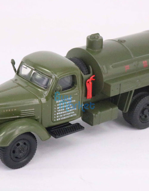 Load image into Gallery viewer, 1:64 Scale Army Green Jiefang Military Truck No.92 Diecast Model Toy China Truck
