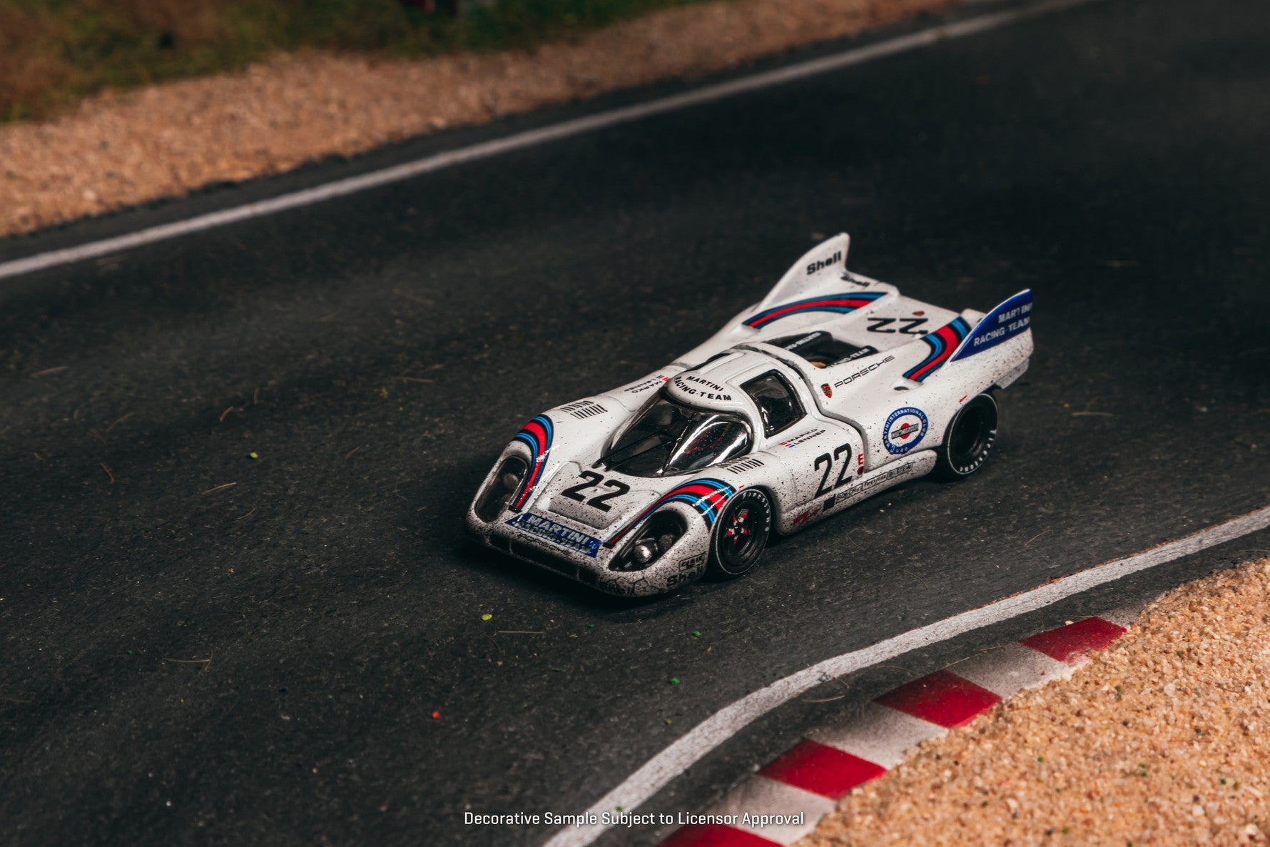 (Pre-order) Tarmac Works Porsche 917 KH 24h Le Mans 1971 Winner #22 Race finish