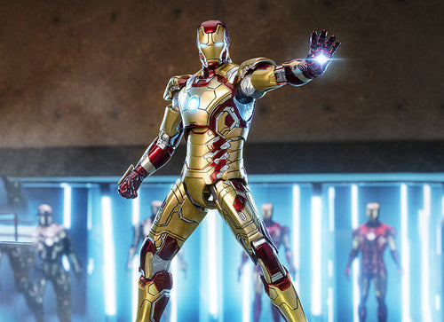 Load image into Gallery viewer, ZD Toys Marvel Iron Man 3 1/10 Iron Man MK42 &amp; Light-up Base Set
