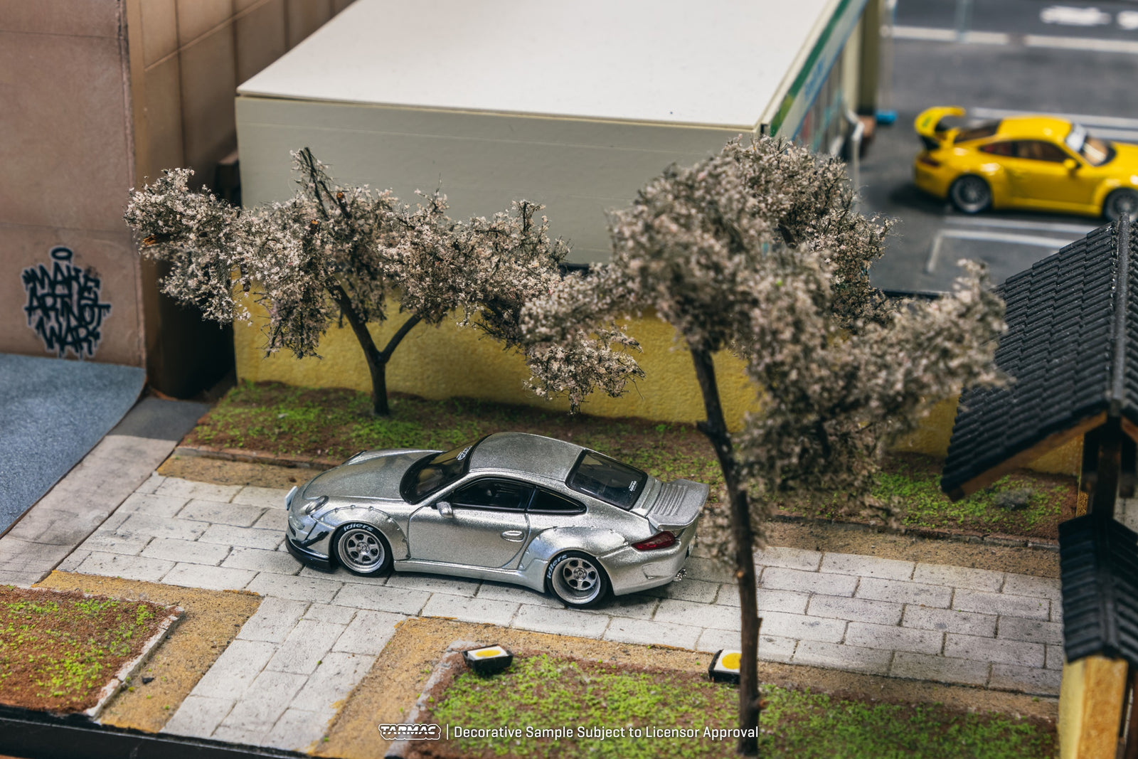 Tarmac Works 1/64 RWB 997 Abu Dhabi Diecast Model Car