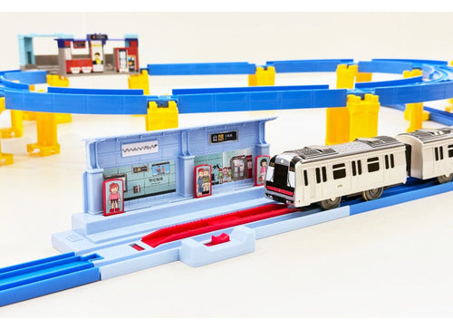 Load image into Gallery viewer, Takara Tomy Plarail Hong Kong MTR Passenger Train Island Line M Set
