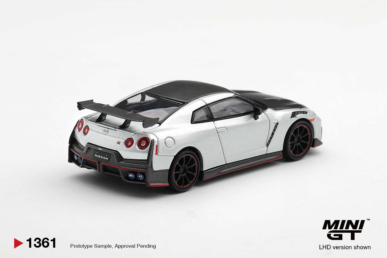 (Pre-order) Mini GT #1361 Nissan GT-R R35 NISMO 2024 Silver Metallic RHD Model