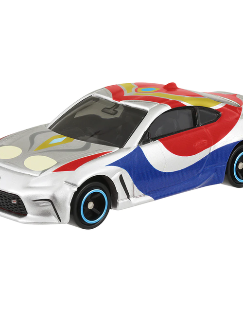 Load image into Gallery viewer, Takara Tomy Dream Tomica Diecast Model Car - UTR-06 Ultraman Dyna Flash Type
