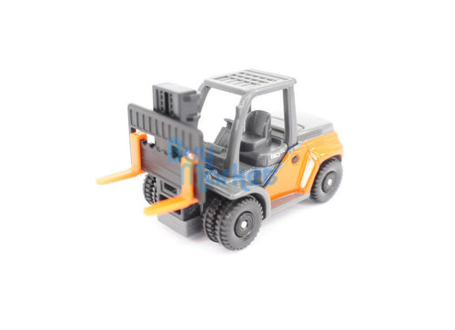 Load image into Gallery viewer, Takara Tomy Tomica #111 Toyota L and F Geneo Stacker 1/62 Diecast Toy Car
