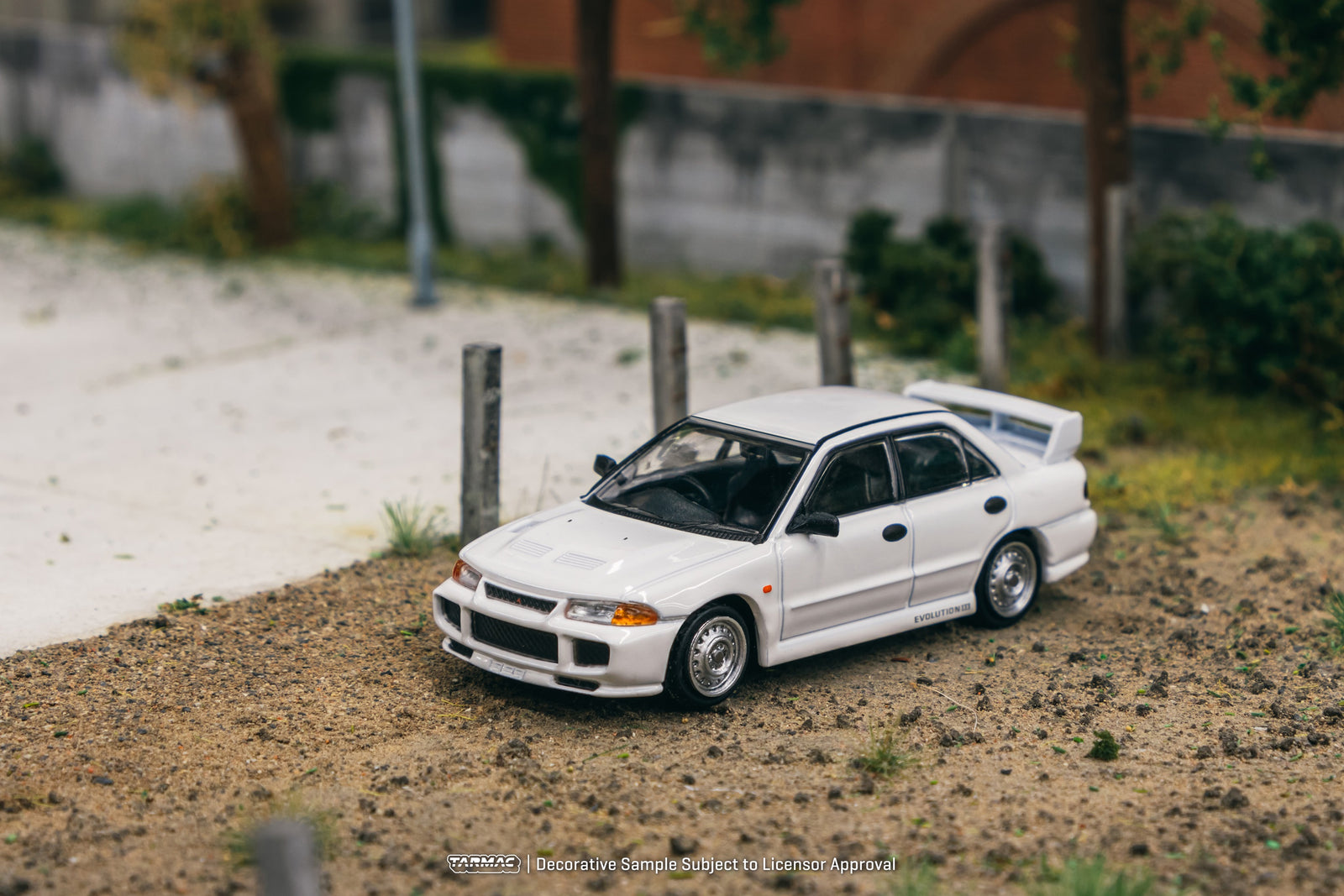 Tarmac Works 1/64 Mitsubishi Lancer RS Evolution III White Lamley Ed