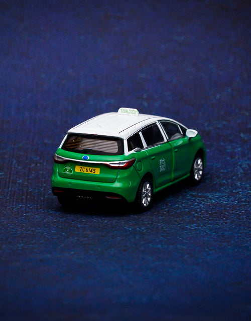 Load image into Gallery viewer, Tiny City PTV22 Die-cast Model Car - e6 Electric Taxi (New Territories) (ZC8145)
