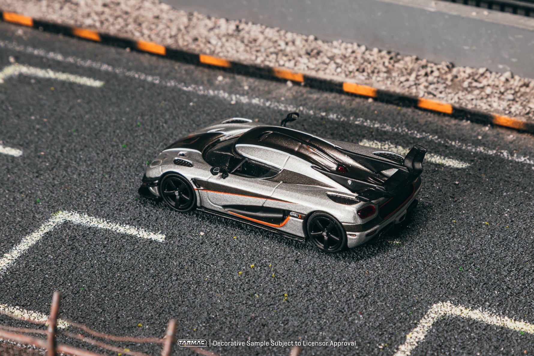 (Pre-order) Tarmac Works 1/64 Koenigsegg One:1 Silver Diecast Model Car