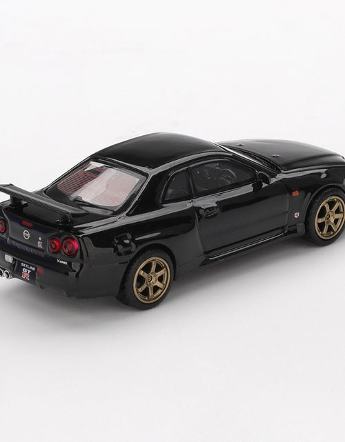 Load image into Gallery viewer, Mini GT 1/64 1126 Nissan Skyline GT-R (R34) V.Spec Black Pearl W/ TE37 Wheel
