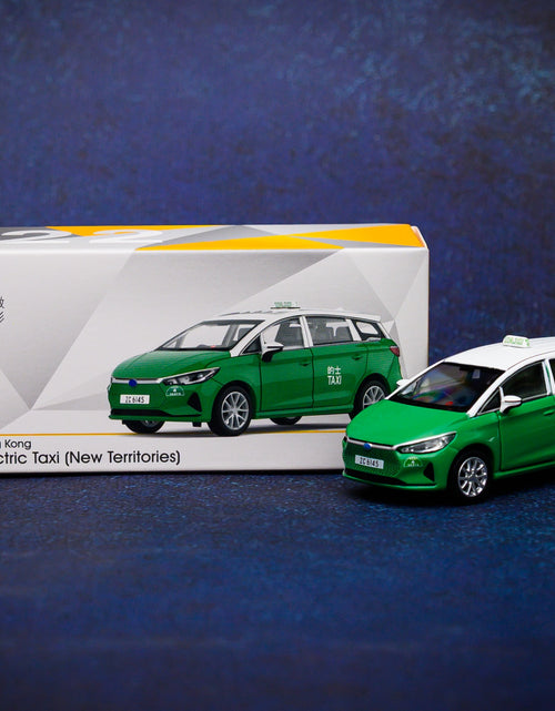 Load image into Gallery viewer, Tiny City PTV22 Die-cast Model Car - e6 Electric Taxi (New Territories) (ZC8145)
