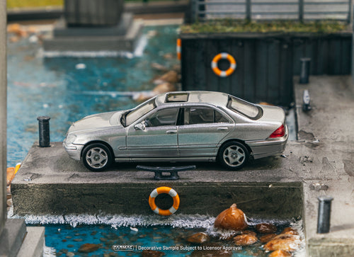 Load image into Gallery viewer, Tarmac Works 1/64 Mercedes-Benz S-Class Brilliant Silver Metallic
