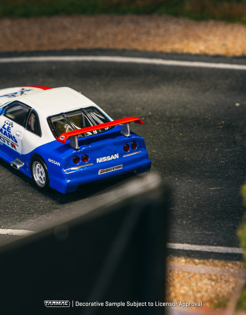 Load image into Gallery viewer, Tarmac Works 1/64 Nissan NISMO GT-R LM Test Car Diecast Model
