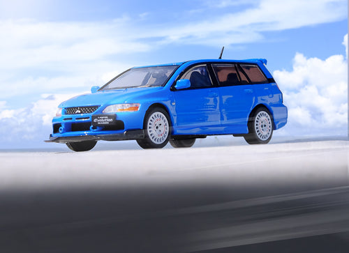 Load image into Gallery viewer, INNO64 1/64 die-cast mitsubishi lancer evolution ix wagon blue
