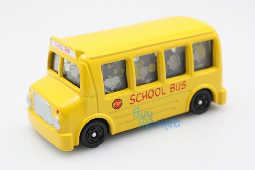 Load image into Gallery viewer, NEW Takara Tomy Dream Tomica #154 Snoopy Yellow School Bus Diecast Toy Car Japan
