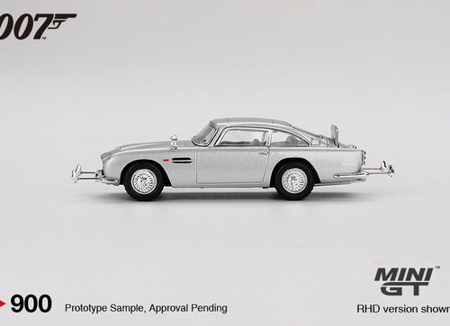 Load image into Gallery viewer, Mini GT #900 1/64 007 Aston Martin DB5 Goldfinger with Poster Cards
