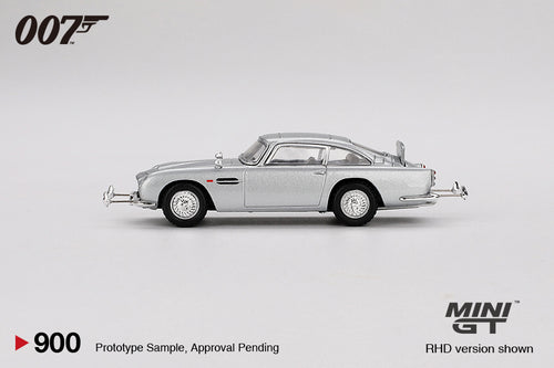 Load image into Gallery viewer, Mini GT #900 1/64 007 Aston Martin DB5 Goldfinger with Poster Cards
