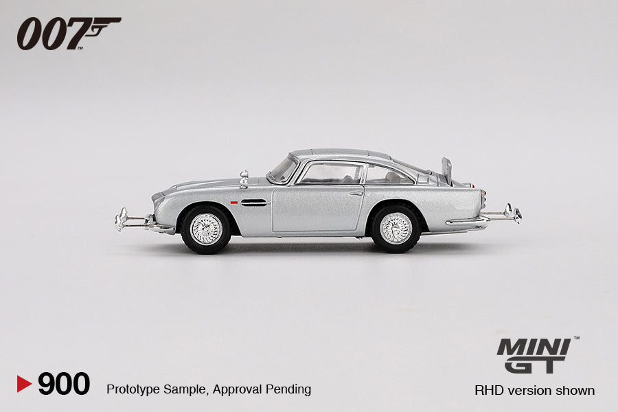 Mini GT #900 1/64 007 Aston Martin DB5 Goldfinger with Poster Cards