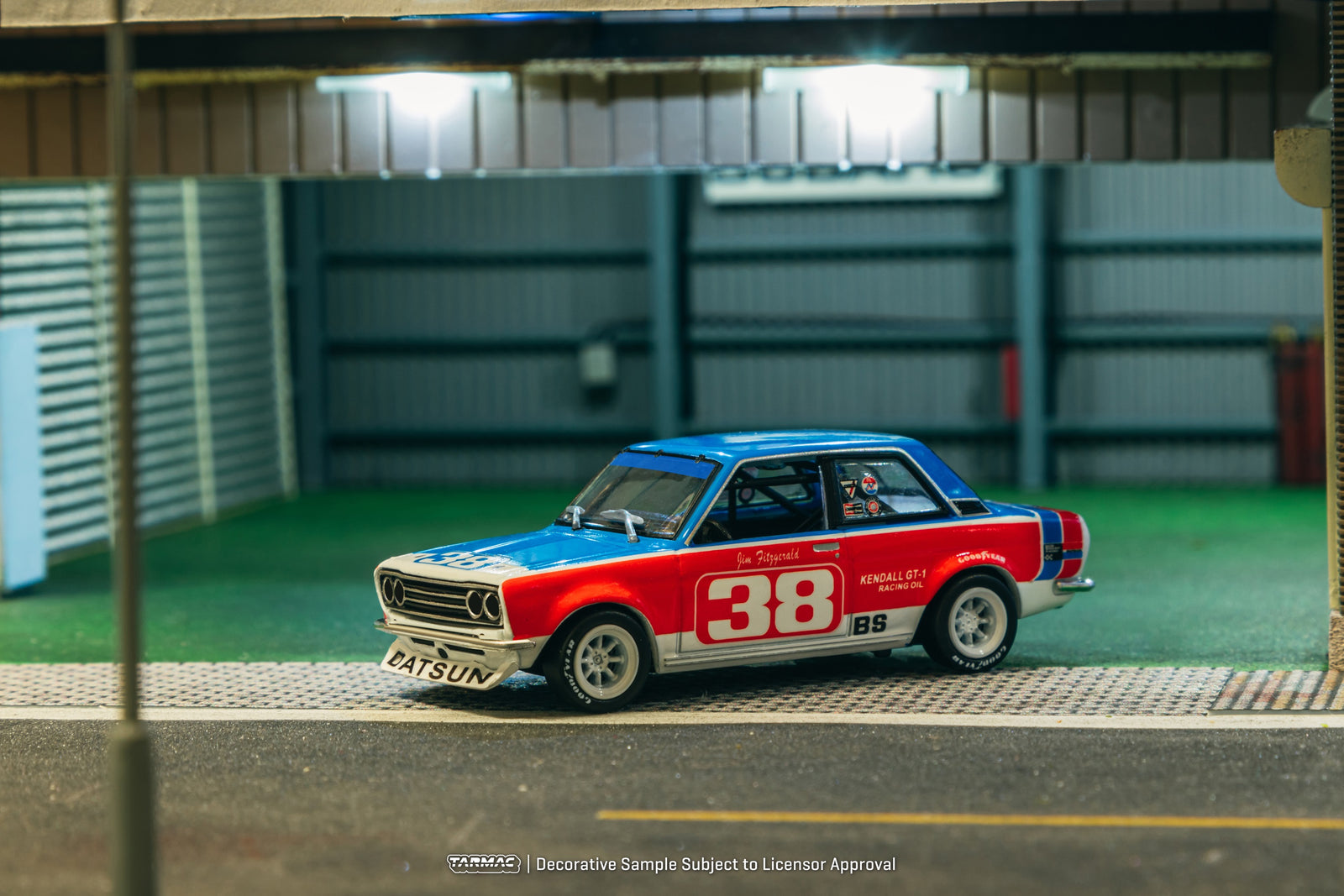 Tarmac Works 1/64 Datsun 510  SCCA National Championship 1973 Model