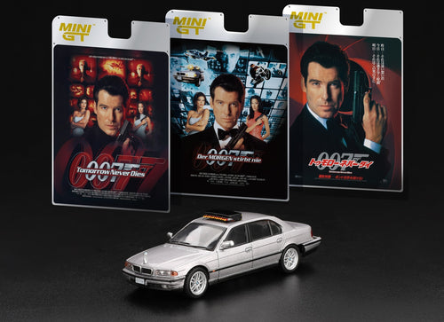 Load image into Gallery viewer, Mini GT #902 1/64  BMW 750IL 007 Bond "Tomorrow Never Dies" English
