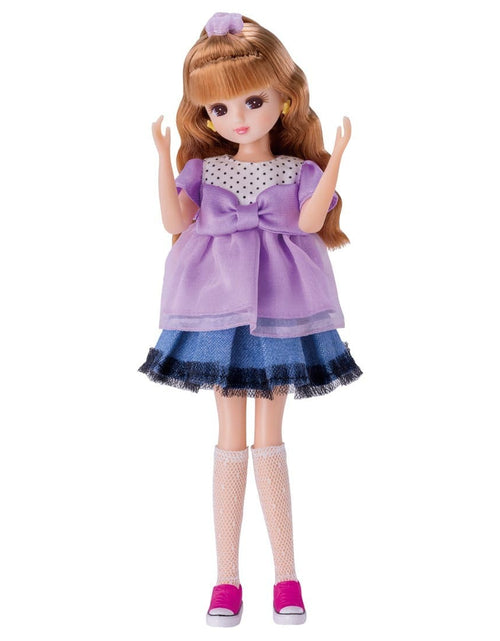 Load image into Gallery viewer, Takara Tomy Licca Chan Doll Set -  LD-04 Everyday Style Licca w/ Dress Set
