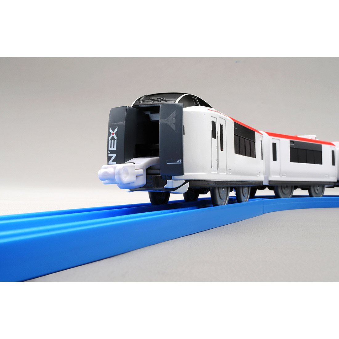 Takara Tomy Plarail Train S-15 Narita Express Motorised with Dedicated Joint
