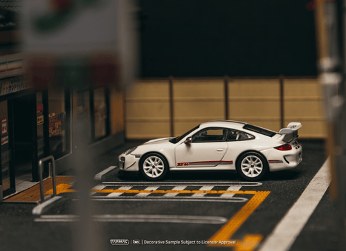 Load image into Gallery viewer, (Pre-order) Tarmac Works 1/64 Porsche 911 GT3 RS 4.0 (997.2) White
