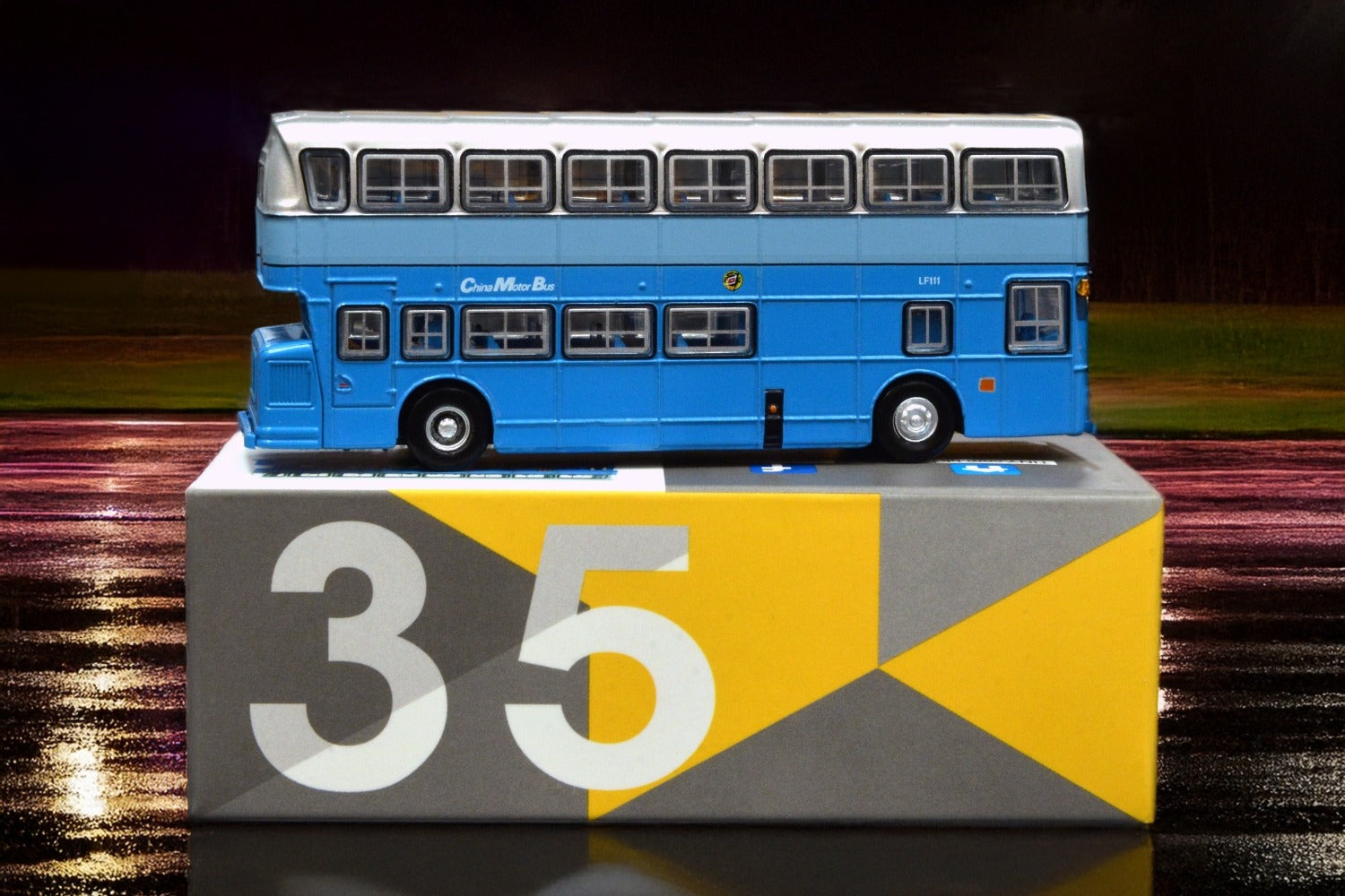 Tiny City 35 Die-cast Model Car - CMB DAIMLER Fleetline Alexander (113) Bus