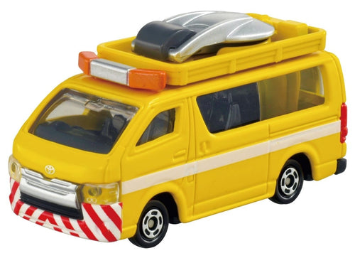 Load image into Gallery viewer, Takara Tomy Tomica Town Highway 4x Gift Box Set
