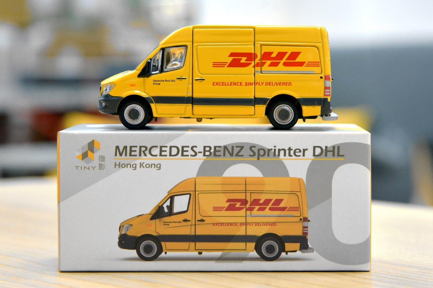 Tiny City 90 Die-cast 1/76 Model Car - MERCEDES-BENZ Sprinter FL DHL Model Car